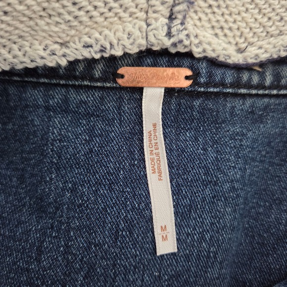 Free People Denim Jacket Knit Sleeve Hooded Distressed Mixed Fabric Blue Medium - Picture 3 of 5